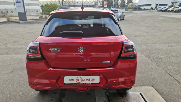Suzuki Swift 1.2 Sakura Top Hybrid
