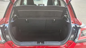 Suzuki Swift 1.2 Sakura Top Hybrid
