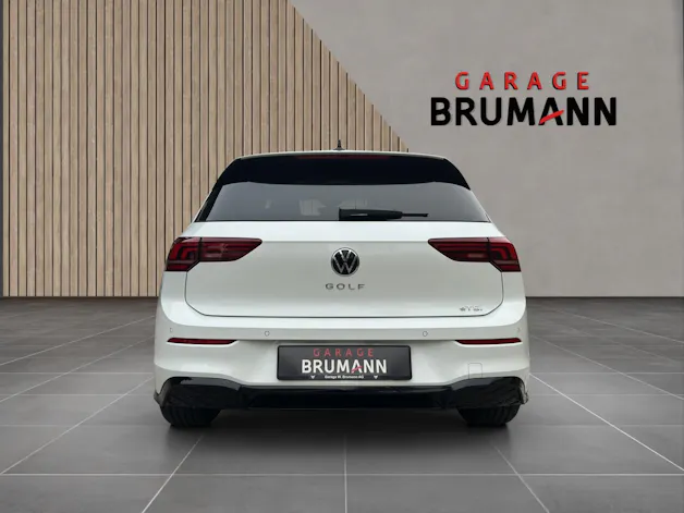 VW Golf R-Line 1.5 eTSI
