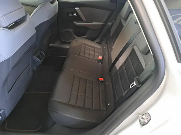 Citroën C4 1.2 Hybrid 145cv Collection