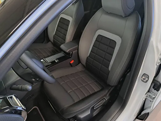 Citroën C4 1.2 Hybrid 145cv Collection
