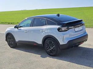 Citroën C4 1.2 Hybrid 145cv Collection