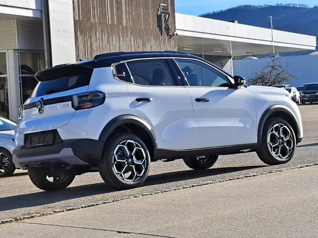 Citroën C3 1.2 Hybrid Max 110cv autom. (pack hiver+caméra)