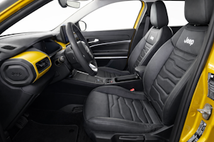 image du véhicule JEEP Avenger Summit