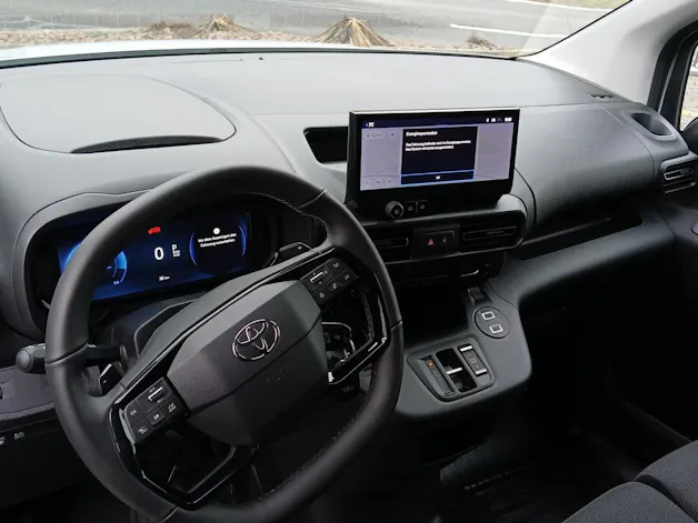 Toyota PROACE CITY Van L2 52KWh Advanced