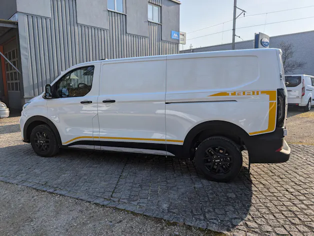 Ford Transit C Van 320 L2 2.0 EcoBlue 170 Trail