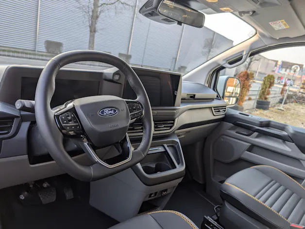 Ford Transit C Van 320 L2 2.0 EcoBlue 170 Trail