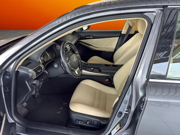 Lexus IS 300h excellence Automatic
