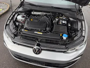 VW Golf VIII 1.5 eTSI R-Line DSG