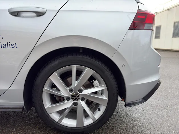 VW Golf VIII 1.5 eTSI R-Line DSG