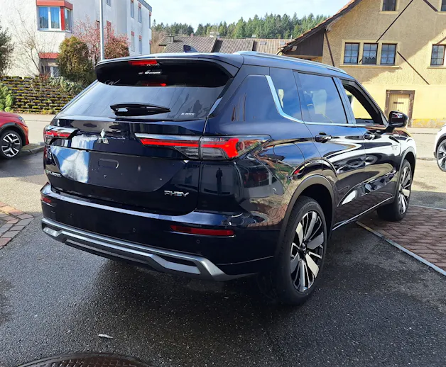 Mitsubishi Outlander PHEV Instyle Plus Helvetia (139)
