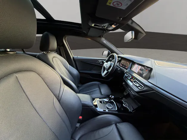 BMW M135i xDrive Steptronic