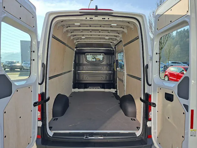 VW Crafter 35 2.0 TDI L3 HD A