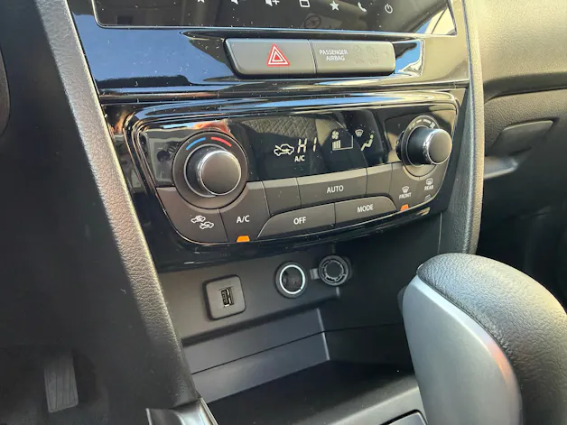 Suzuki Vitara 1.4 Boosterjet Sakura Top 4x4 Hybrid Automatic