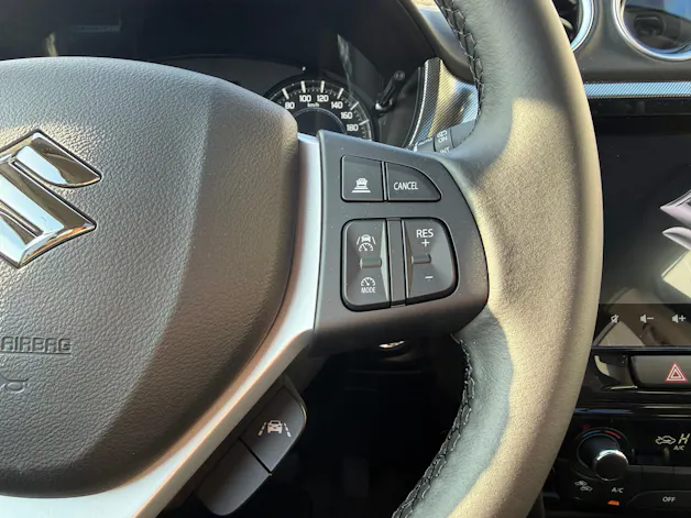 Suzuki Vitara 1.4 Boosterjet Sakura Top 4x4 Hybrid Automatic