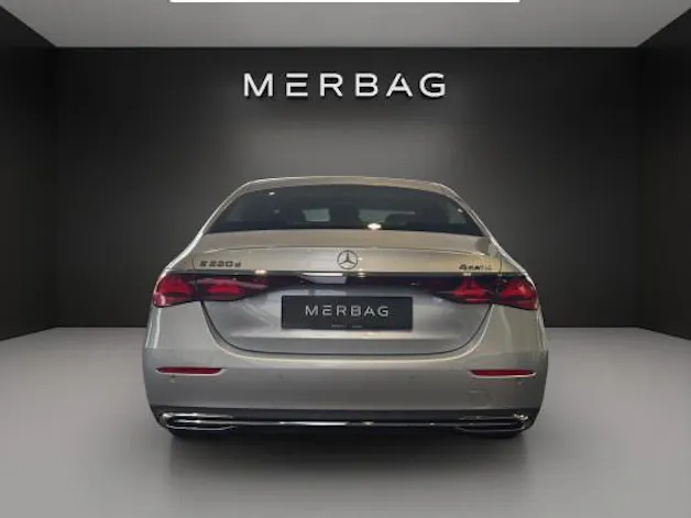 Mercedes-Benz E 220 d 4Matic