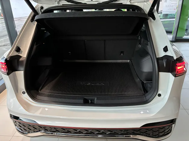 VW NEW Tiguan R-Line / AHK / Head-Up
