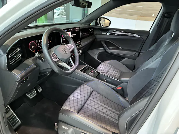 VW NEW Tiguan R-Line / AHK / Head-Up