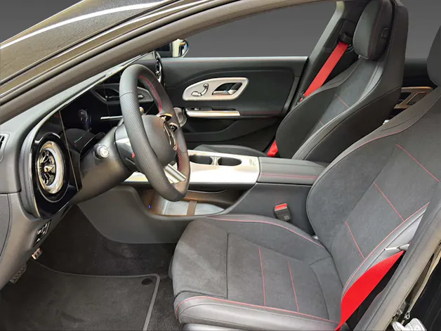Mercedes-Benz CLA 220 4Matic