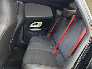Mercedes-Benz CLA 220 4Matic