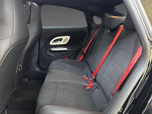 Mercedes-Benz CLA 220 4Matic