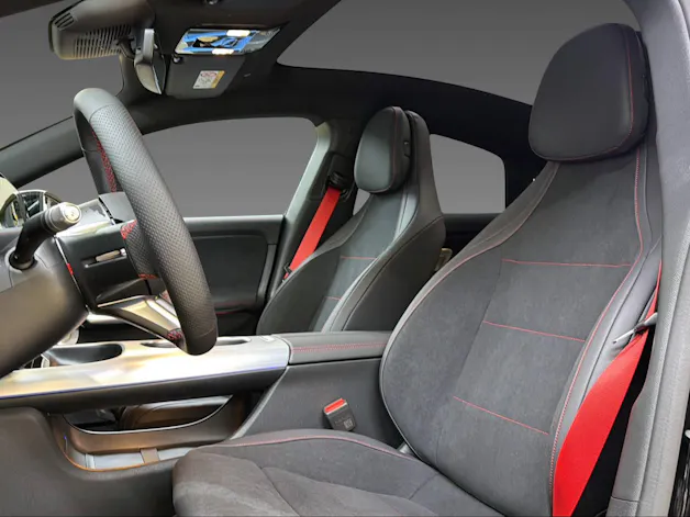 Mercedes-Benz CLA 220 4Matic