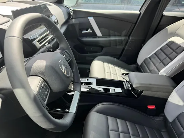 Citroën C4 HEV Max e-DCS6