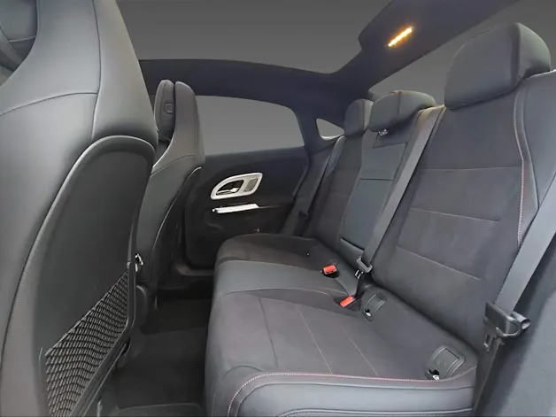 Mercedes-Benz CLA 220 4Matic