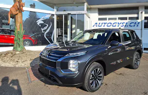 Mitsubishi Outlander PHEV Inform Helvetia (137)