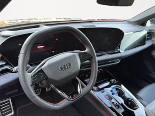 Audi A6 Avant TFSI quattro 270 kW S tronic