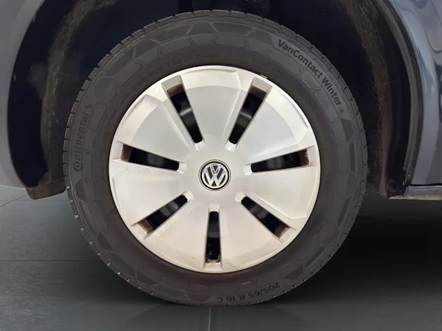 VW T6.1 2.0 TDI Entry