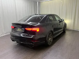 Audi RS3 Limousine 2.5 TSI quattro S-tronic