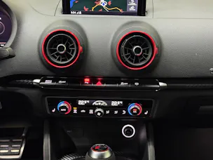 Audi RS3 Limousine 2.5 TSI quattro S-tronic