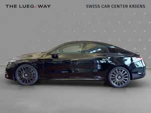 Mercedes-Benz CLA 220 4M - AMG / DISTRONIC / 360 Grad Kamera / Drive Assist