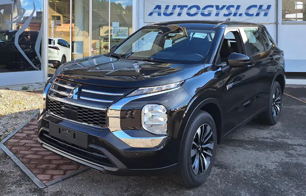 Mitsubishi Outlander PHEV Inform Helvetia (135)