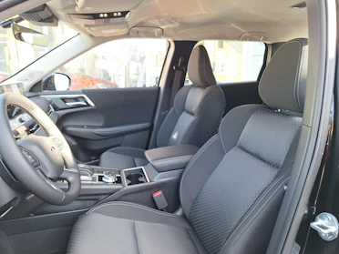 MITSUBISHI OUTLANDER 6