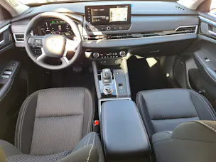 Mitsubishi Outlander PHEV Inform Helvetia (135)