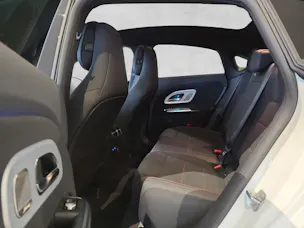 Mercedes-Benz CLA 220 4Matic 8G-DCT
