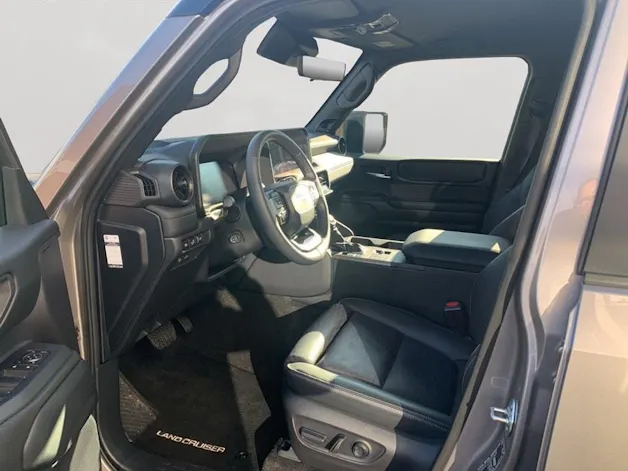 Toyota Land Cruiser 2.8TD Invincible