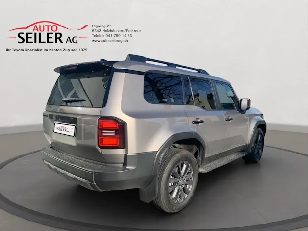 Toyota Land Cruiser 2.8TD Invincible