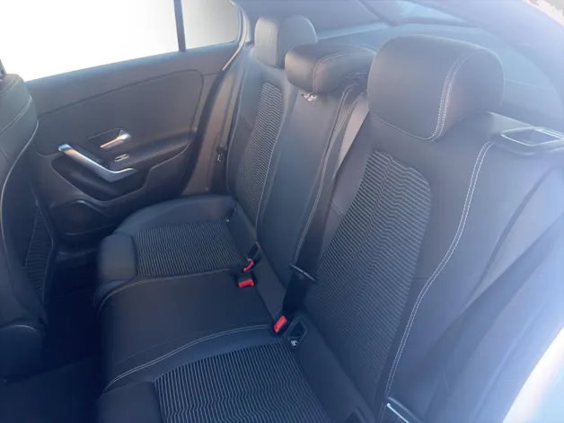 Mercedes-Benz A 220 Progressive