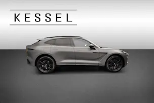 Aston Martin DBX 4.0 V8