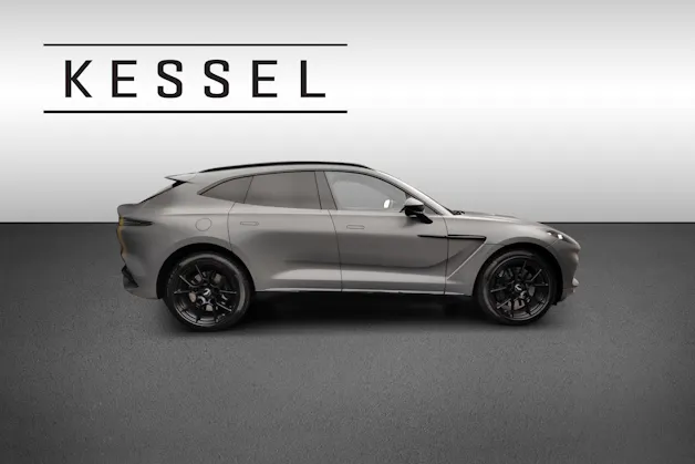 Aston Martin DBX 4.0 V8