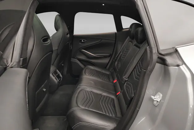 Aston Martin DBX 4.0 V8