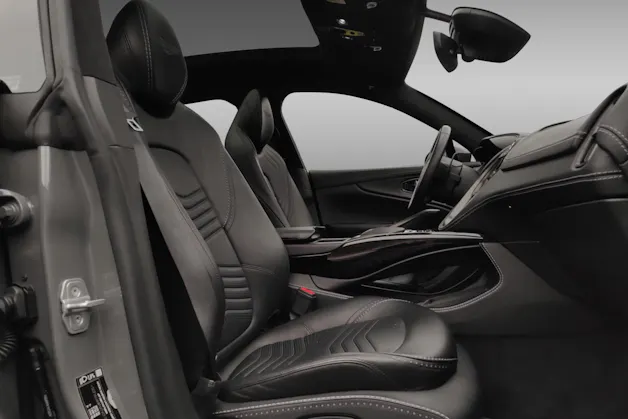 Aston Martin DBX 4.0 V8
