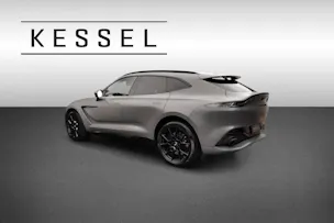 Aston Martin DBX 4.0 V8