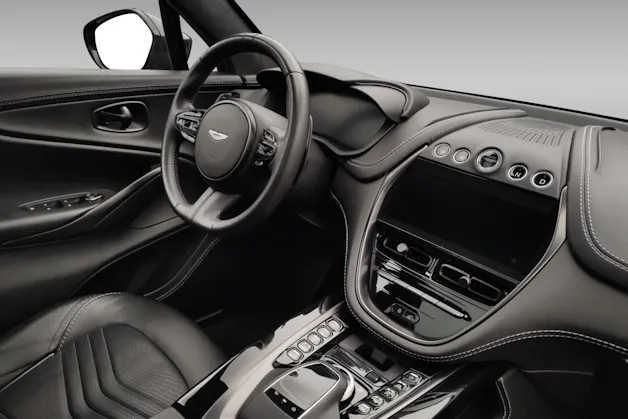 Aston Martin DBX 4.0 V8