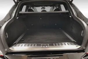 Aston Martin DBX 4.0 V8