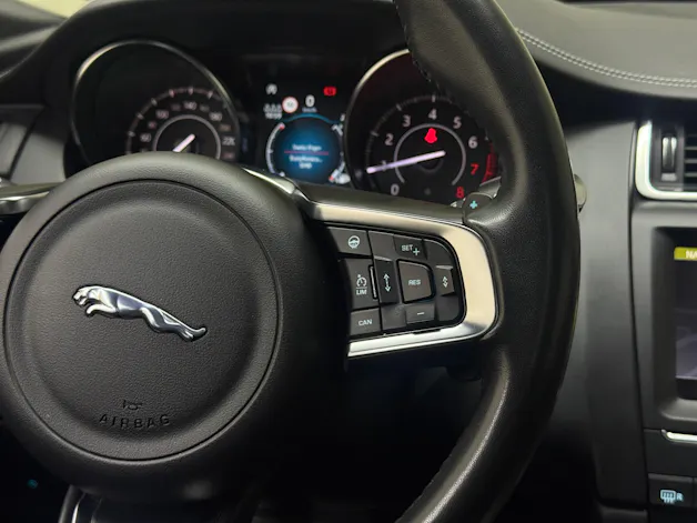 Jaguar E-Pace P200 R-Dynamic S AWD Automatik