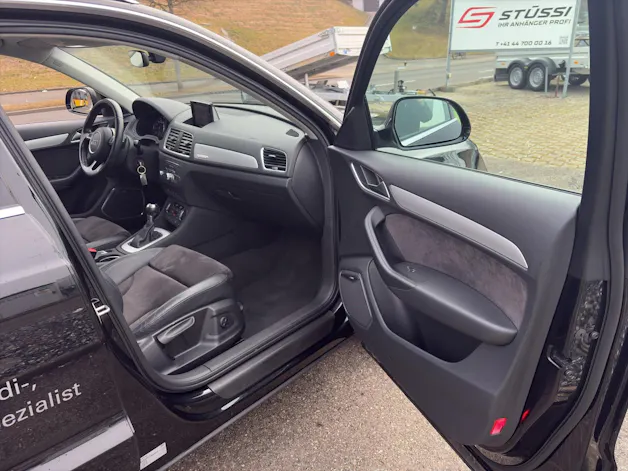 Audi Q3 2.0 TFSI Design quattro S-Tr.